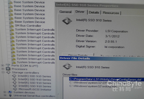 由于是PCIe闪存卡的形式，Intel SSD 910系列的名称出现在Windows设备管理器“存储控制器”的子项中比较正常。