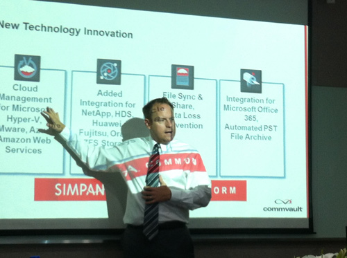 CommVault全球产品营销及业务开发高级总监Jeff Echols解读Simpana新功能