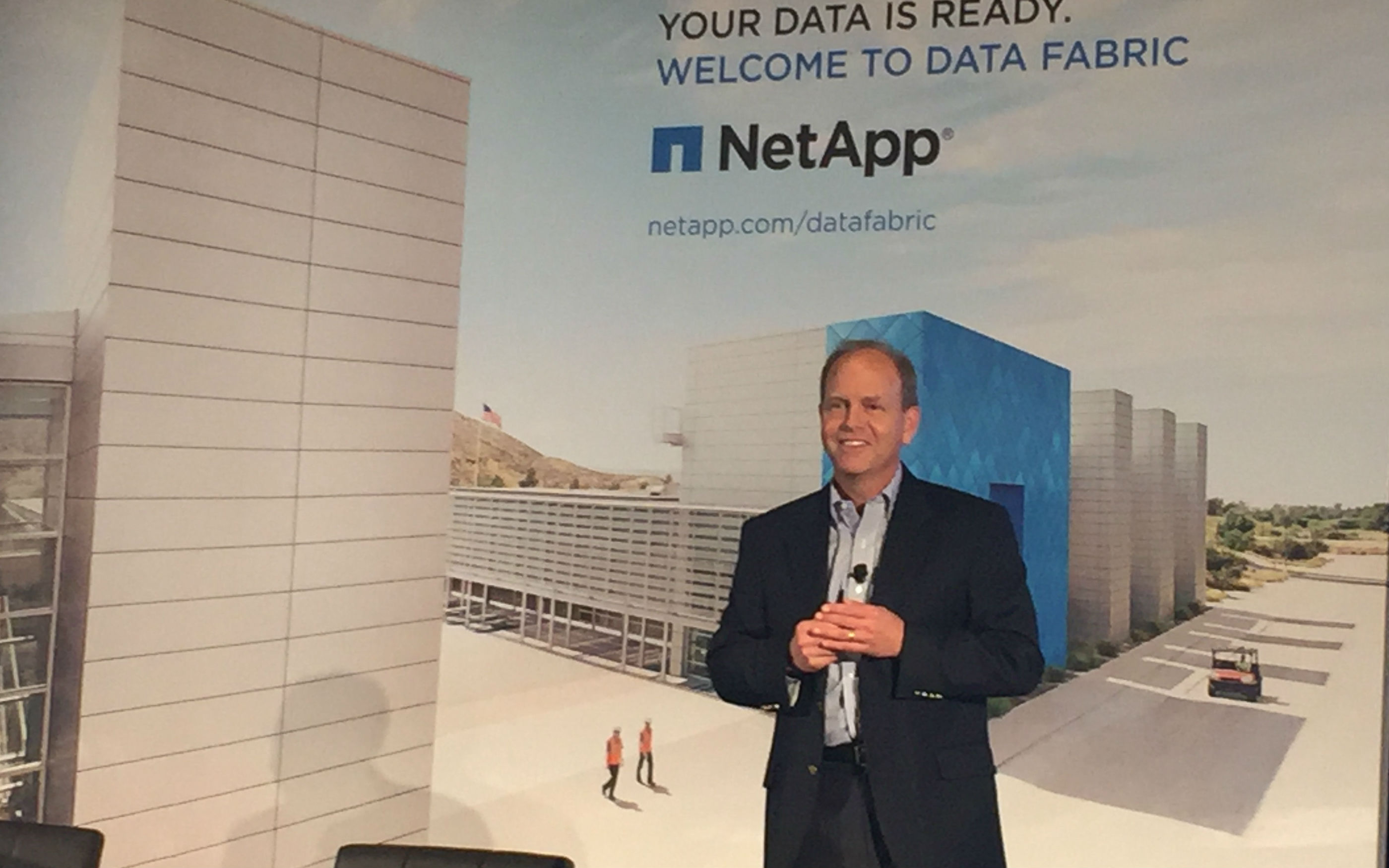 NetApp产品、解决方案和服务副总裁Lee Caswell